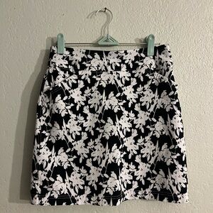 Mario Serrani Black and White Floral Mini Skort